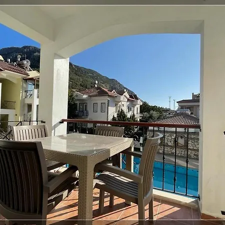 Sembol * フェティエ